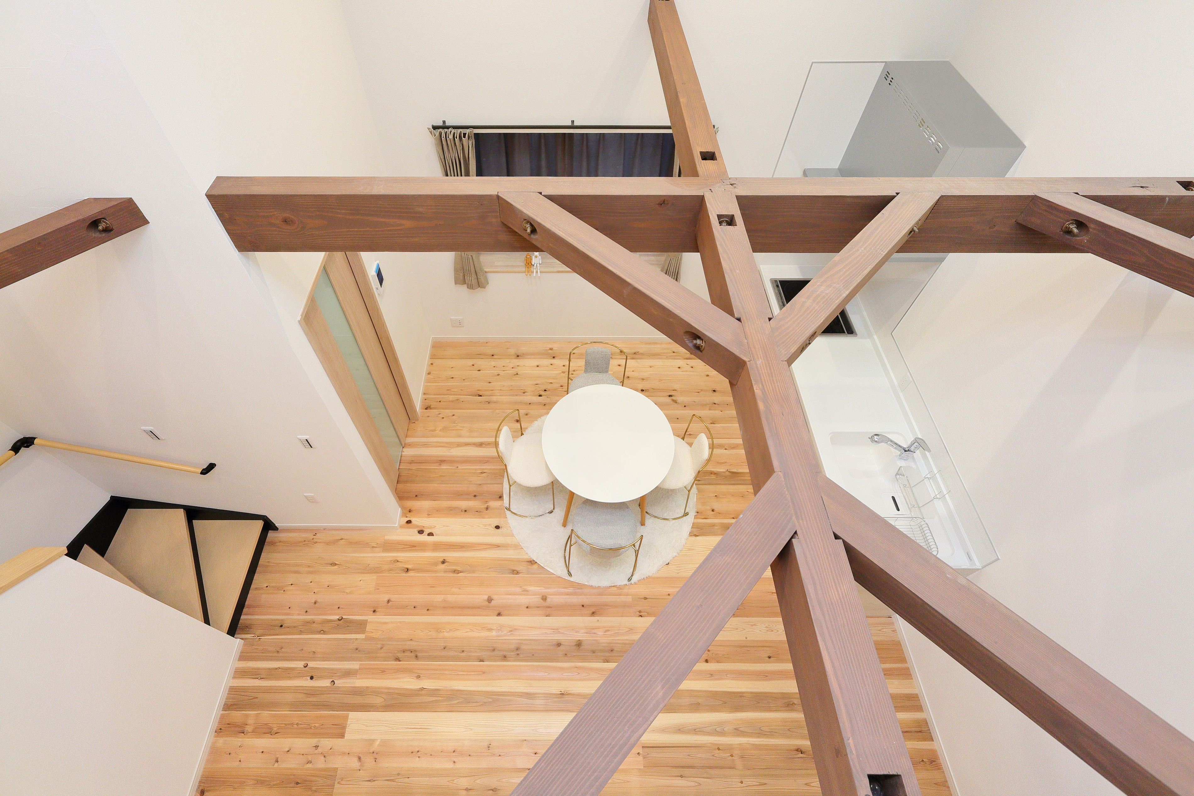 2階から見たリビング