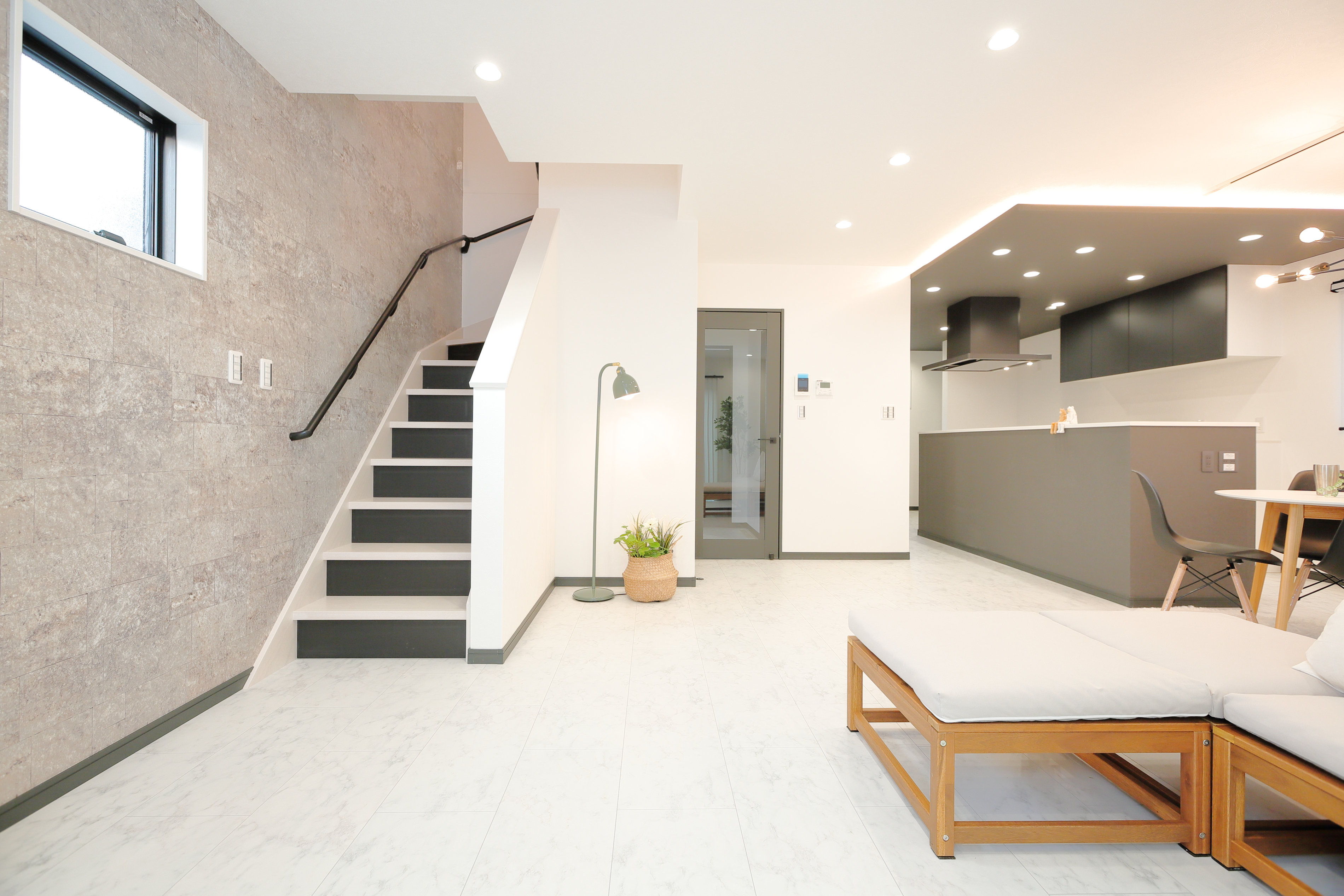 モノトーン×ステップ