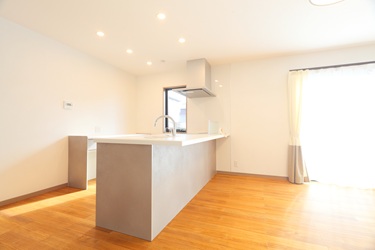 モルタル調がおしゃれなキッチン