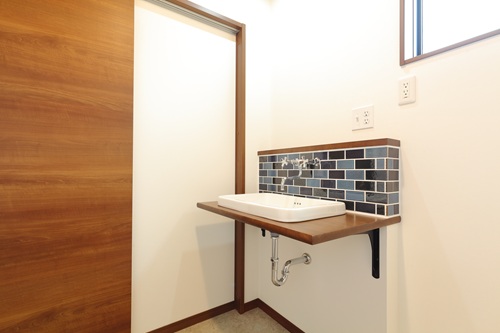 ノスタルジックな洗面台